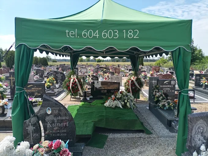 Namiot zakładu pogrzebowego Lelek